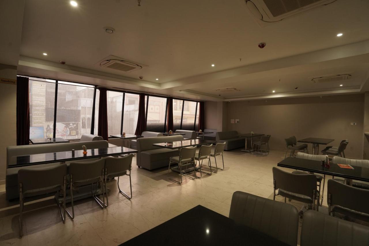 Nizamabad Hotel Trp Bliss מראה חיצוני תמונה