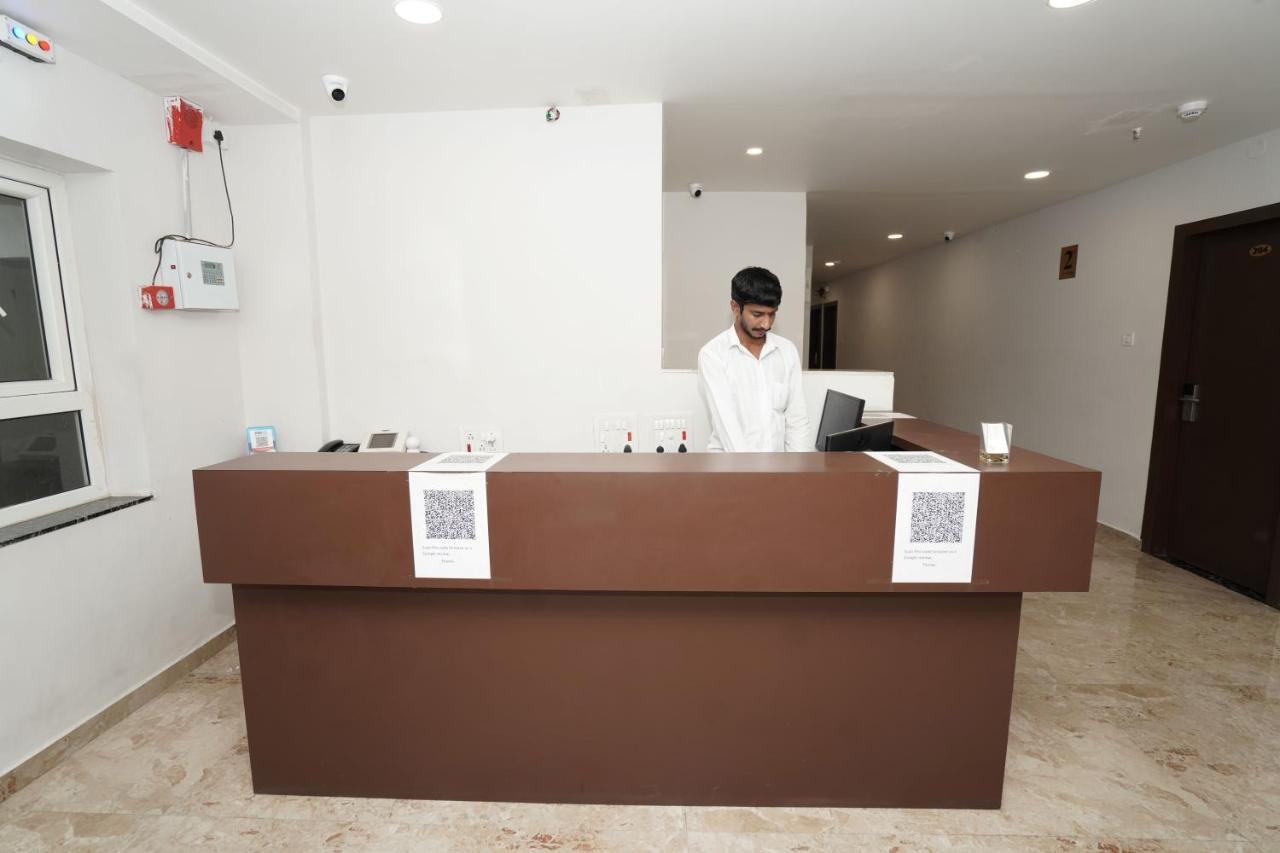 Nizamabad Hotel Trp Bliss מראה חיצוני תמונה