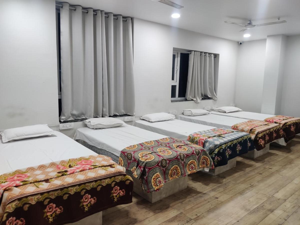 Nizamabad Hotel Trp Bliss מראה חיצוני תמונה